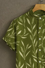 Men's Green Casual Shirt with Leaf Print